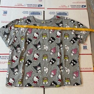 $1 SALE (5 ITEM MINIMUM NO MAXIMUM) REST OF CLOSET IS 5$ EACH 2 ITEM MINIMUM 🥳🥳🥳